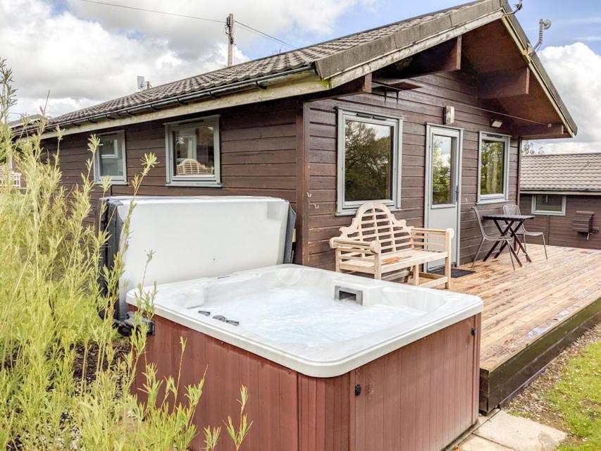 Lodge Avallon Launceston