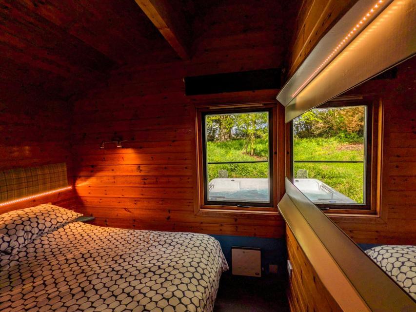 Avallon Lodge *